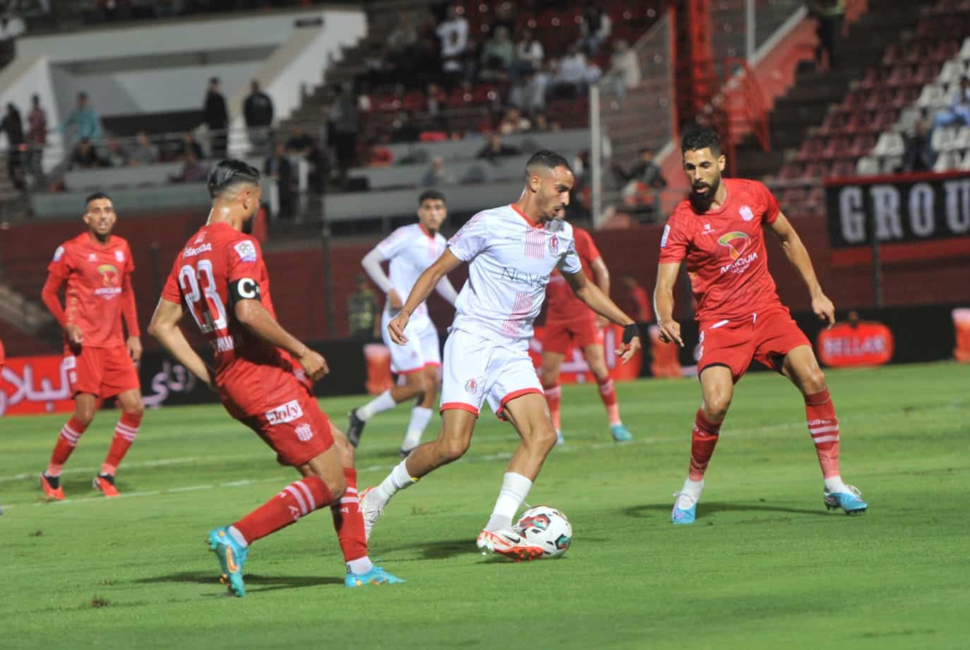 الفتح الرباطي يهزم حسنية أغادير بثنائية في الدوري المغربي